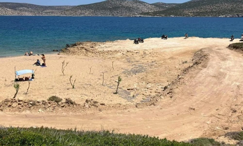 Αστυπάλαια: «Πόλεμος» για τη Χρυσή Άμμο - Eκμισθώθηκε για να γίνει beach bar